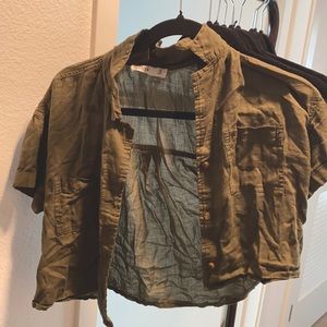 Hollister cropped button up